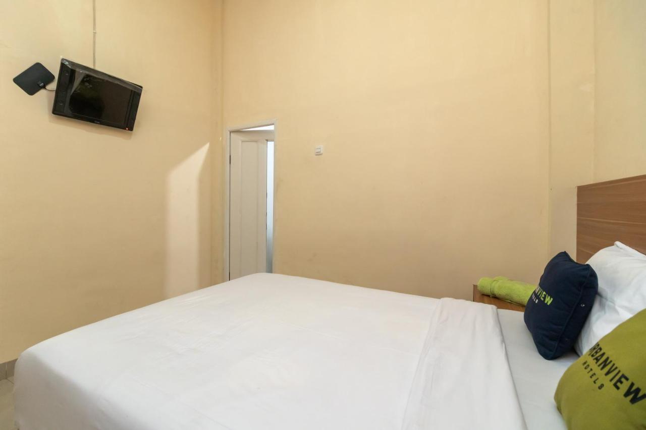 Urbanview Hotel Salsabilah Palembang By Reddoorz Exterior foto