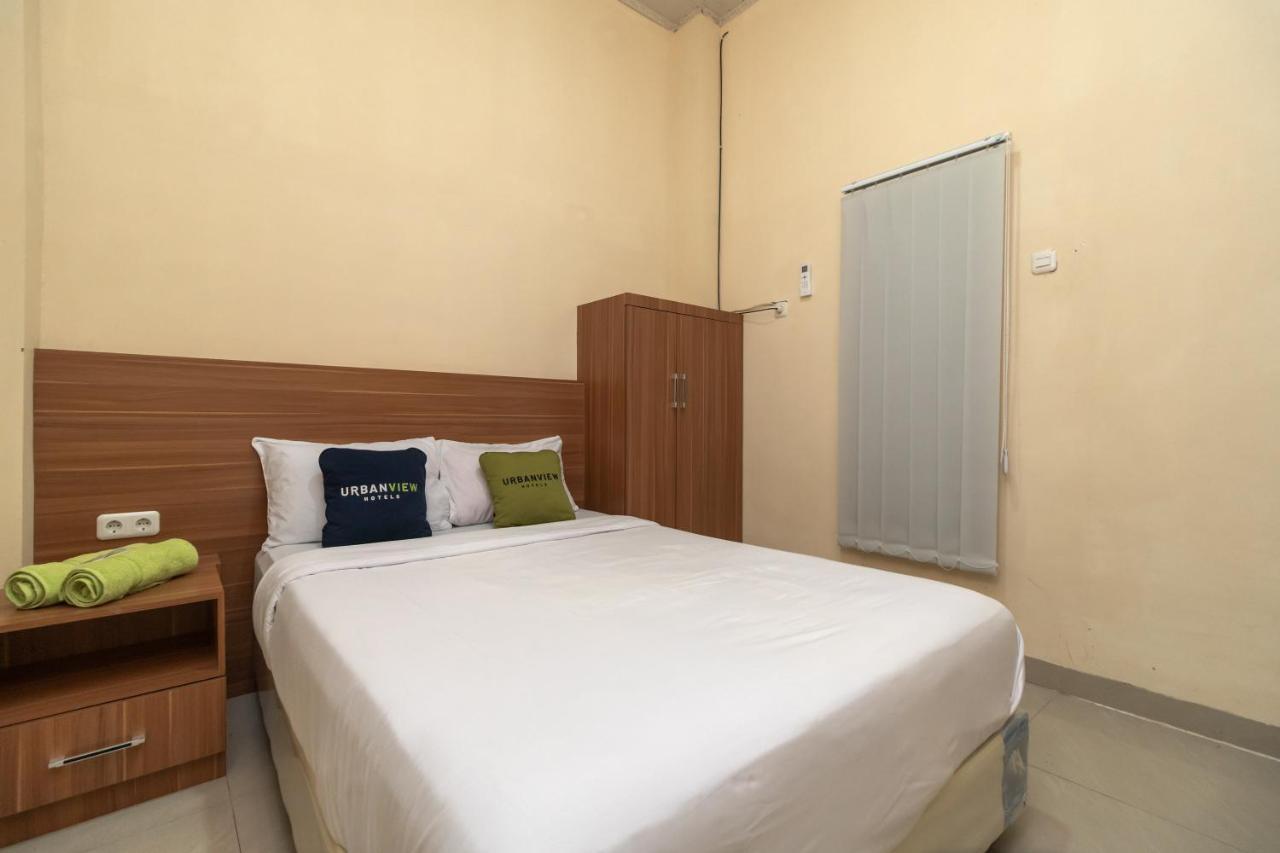 Urbanview Hotel Salsabilah Palembang By Reddoorz Exterior foto