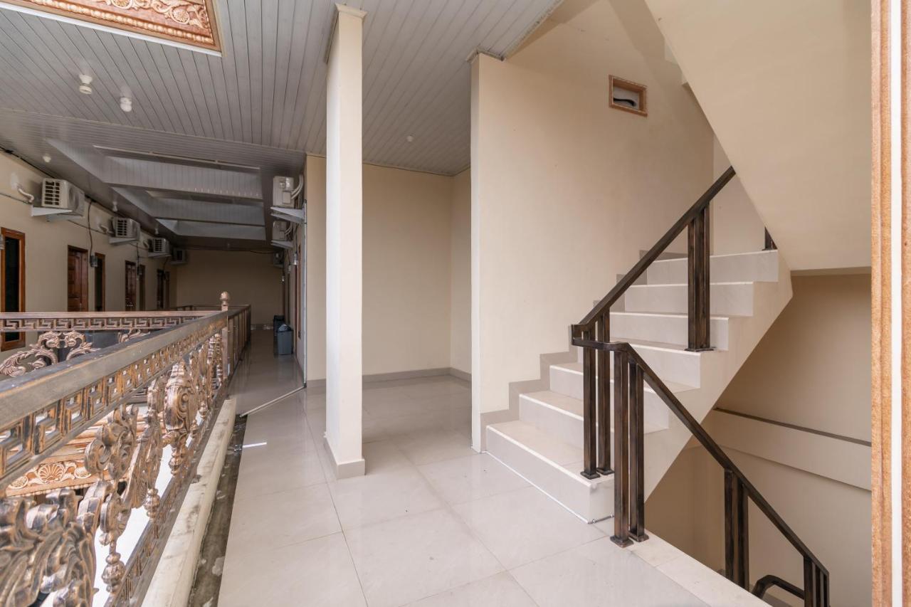 Urbanview Hotel Salsabilah Palembang By Reddoorz Exterior foto
