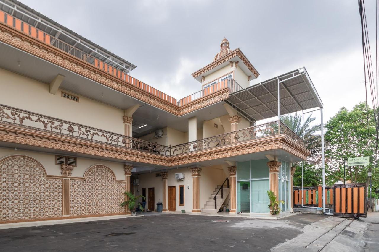 Urbanview Hotel Salsabilah Palembang By Reddoorz Exterior foto